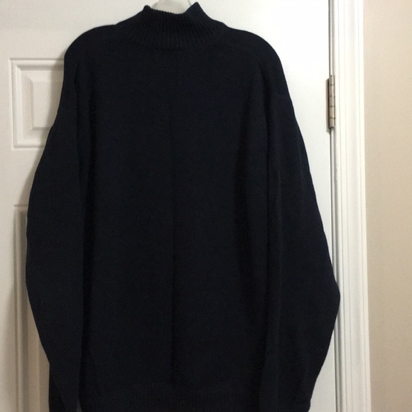 Eddie Bauer sweater - Picture 2 of 3